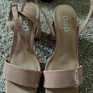 PopWomen's Nude Sandals